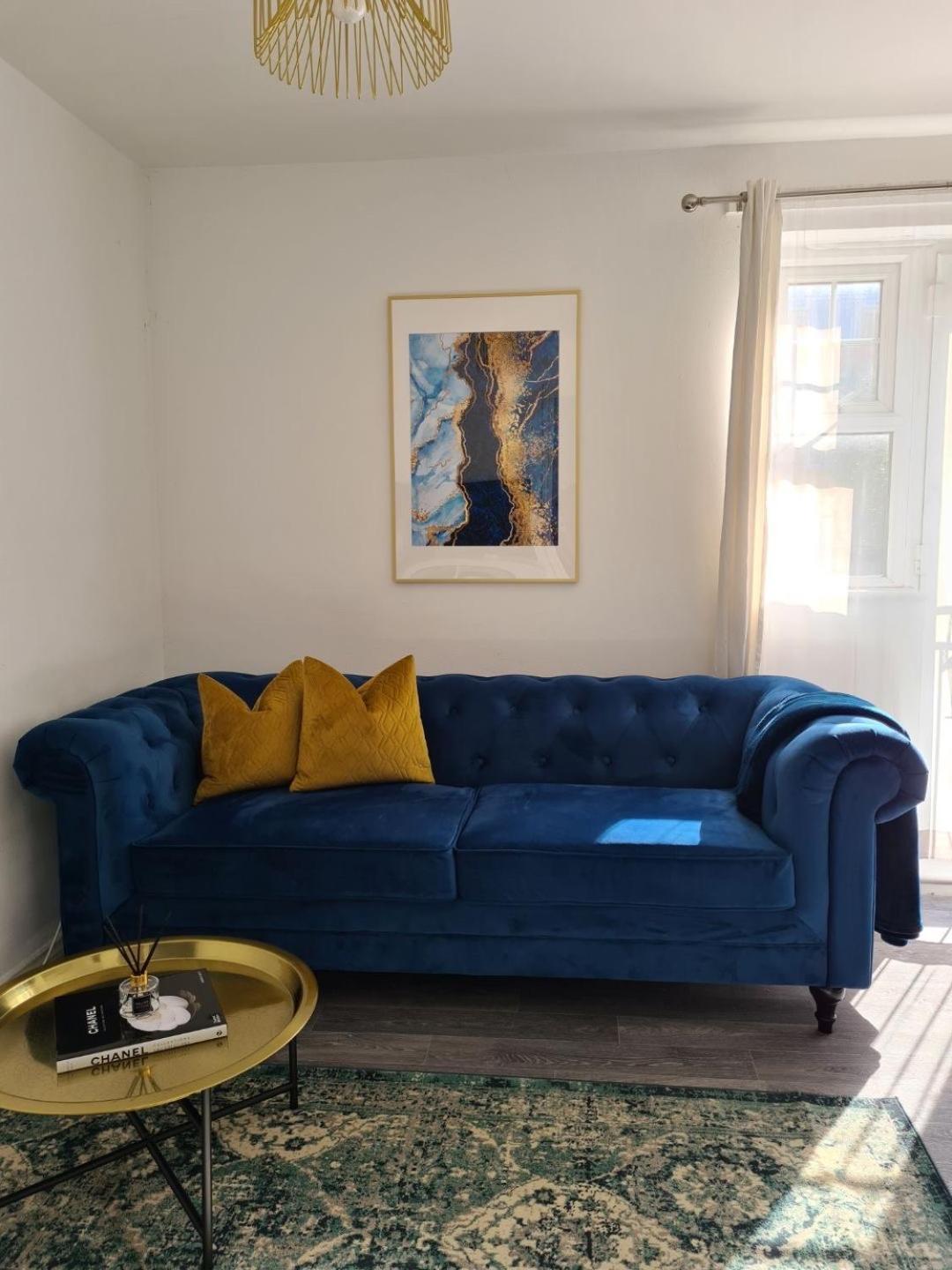 New Luxury Near Wembley - Free Parking & Wifi Edgware
