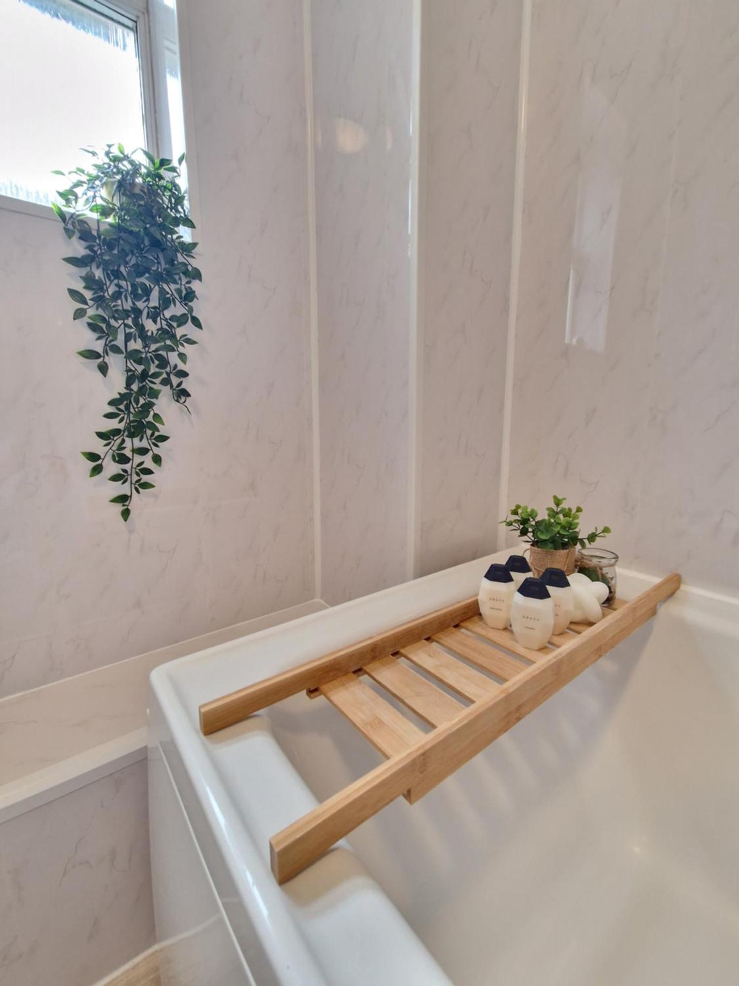 Apartment New Luxury Near Wembley - Free Parking & Wifi *