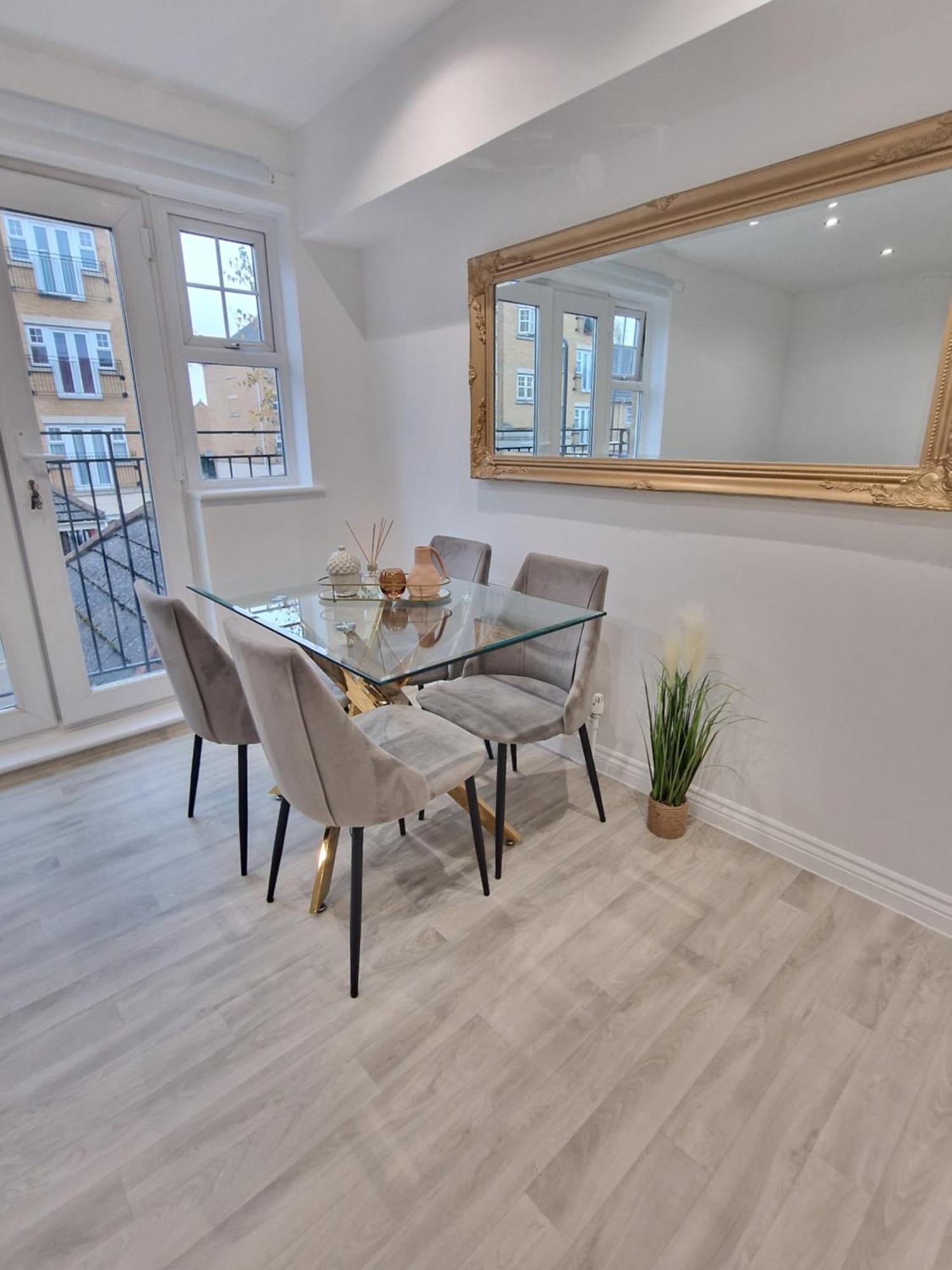 Apartment New Luxury Near Wembley - Free Parking & Wifi