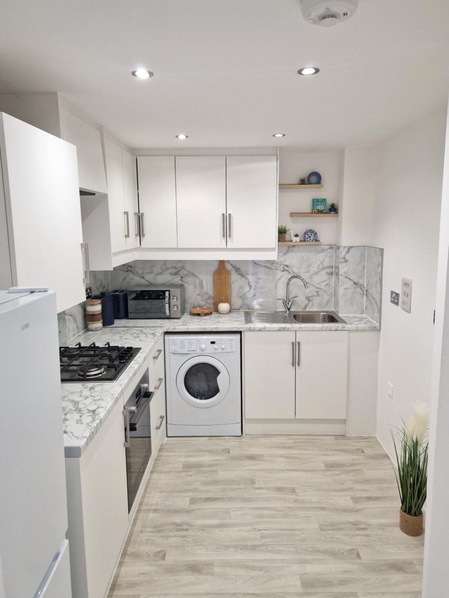 Apartment New Luxury Near Wembley - Free Parking & Wifi